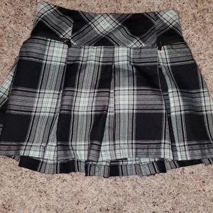 Girls plaid skirt